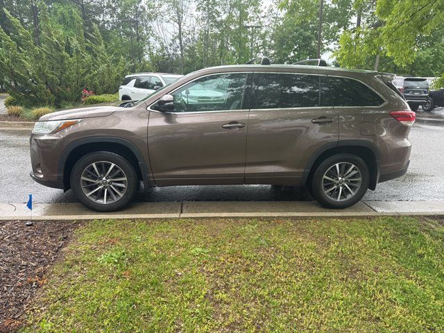 2018 Toyota Highlander 