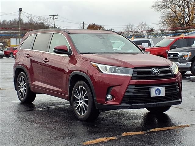 2018 Toyota Highlander SE