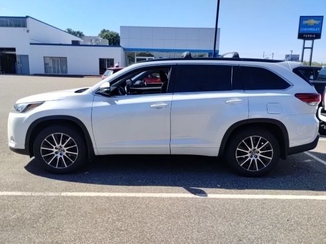 2018 Toyota Highlander 