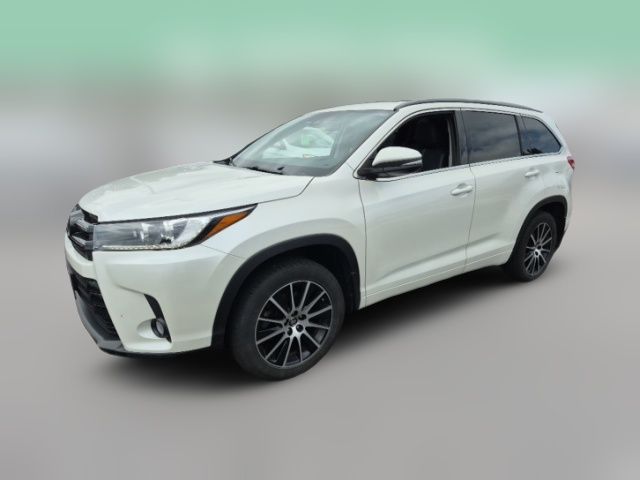 2018 Toyota Highlander SE