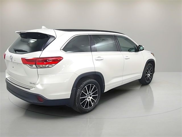 2018 Toyota Highlander SE