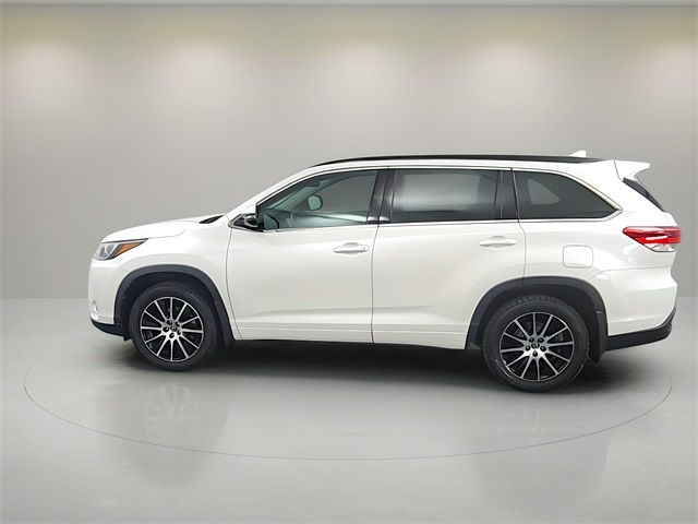 2018 Toyota Highlander SE