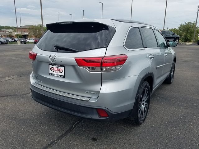 2018 Toyota Highlander SE