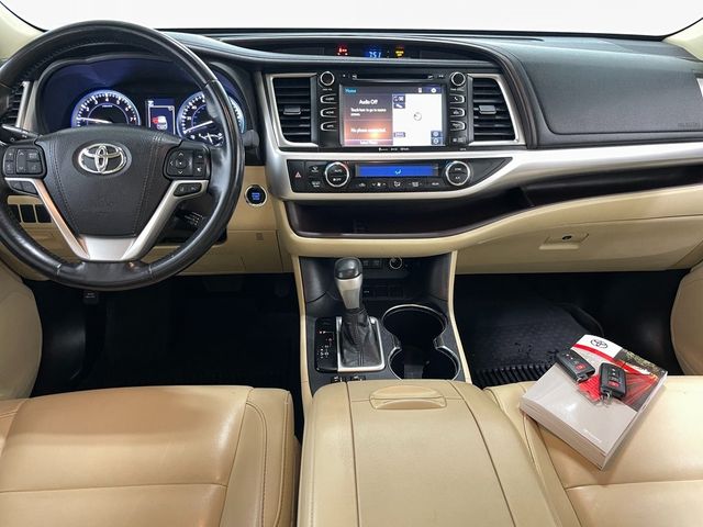 2018 Toyota Highlander 