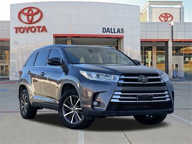 2018 Toyota Highlander 