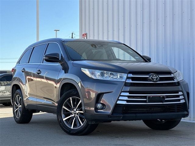 2018 Toyota Highlander 