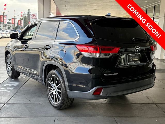 2018 Toyota Highlander SE