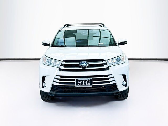 2018 Toyota Highlander 