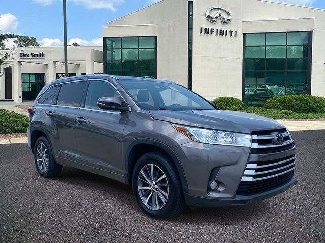 2018 Toyota Highlander 