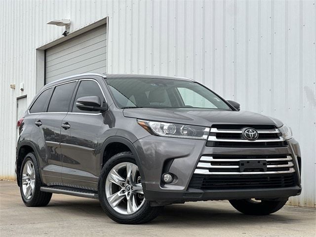 2018 Toyota Highlander Limited Platinum