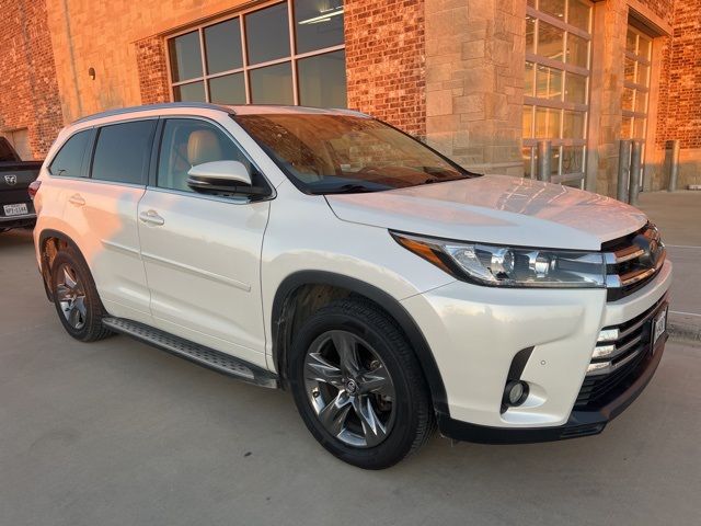 2018 Toyota Highlander 