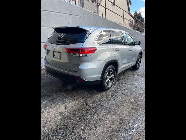 2018 Toyota Highlander LE