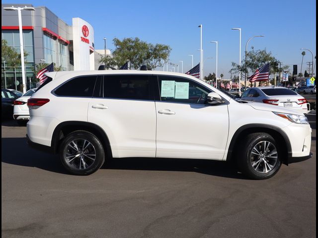 2018 Toyota Highlander LE