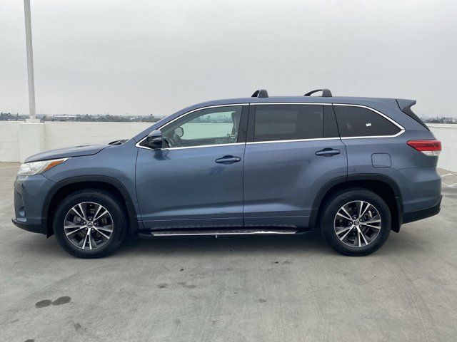 2018 Toyota Highlander LE