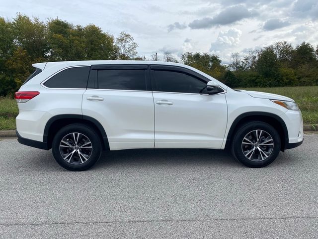 2018 Toyota Highlander LE