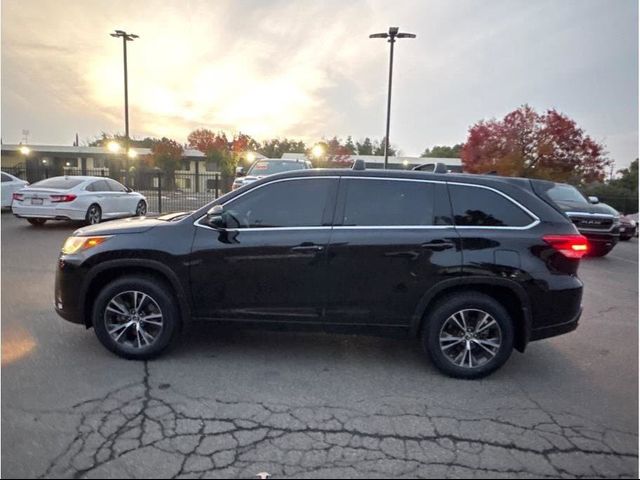 2018 Toyota Highlander 