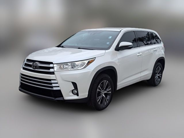 2018 Toyota Highlander LE