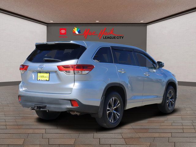 2018 Toyota Highlander LE