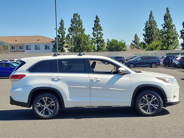 2018 Toyota Highlander 