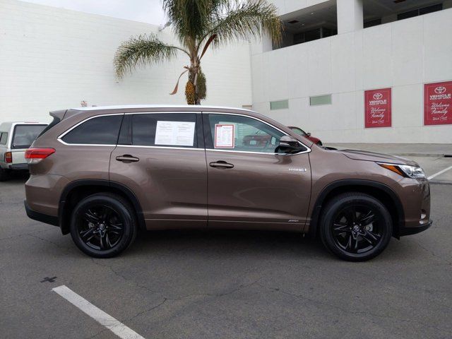 2018 Toyota Highlander 