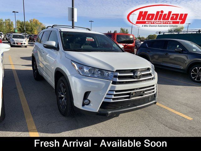 2018 Toyota Highlander LE