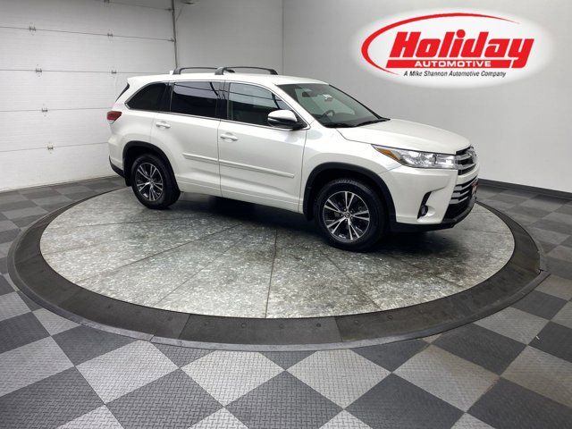 2018 Toyota Highlander LE