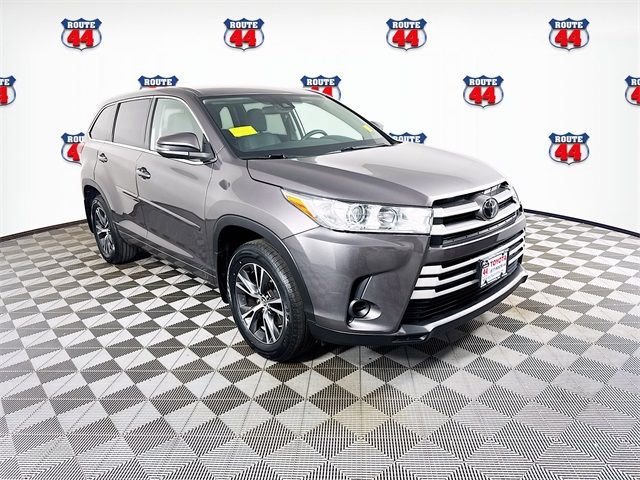 2018 Toyota Highlander LE