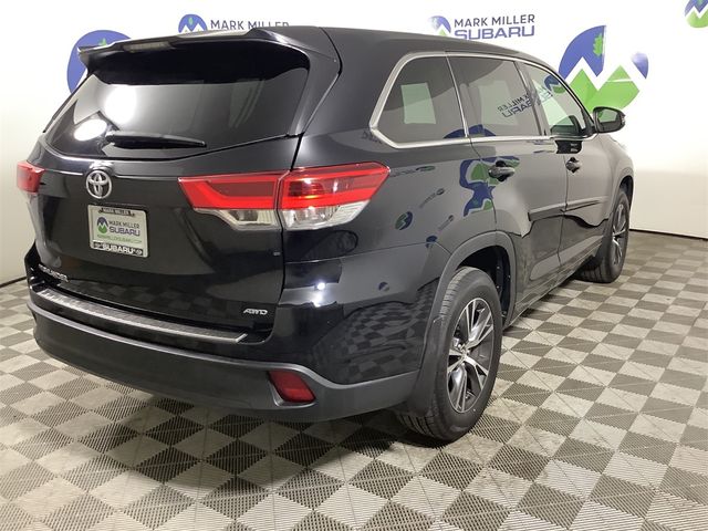 2018 Toyota Highlander LE