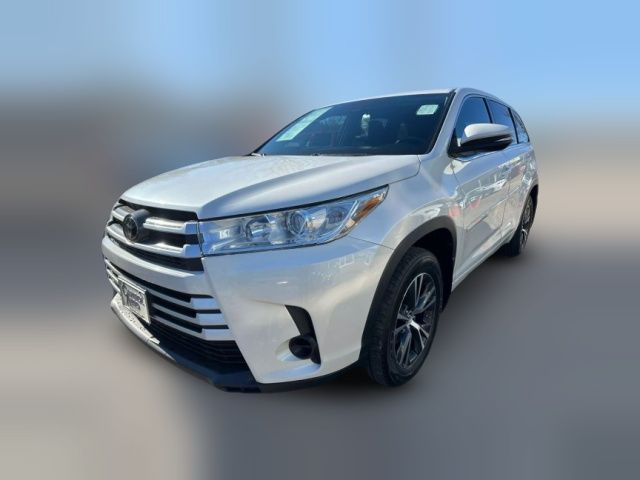 2018 Toyota Highlander LE