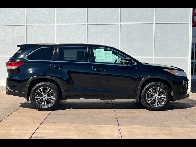 2018 Toyota Highlander LE