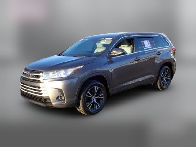 2018 Toyota Highlander LE