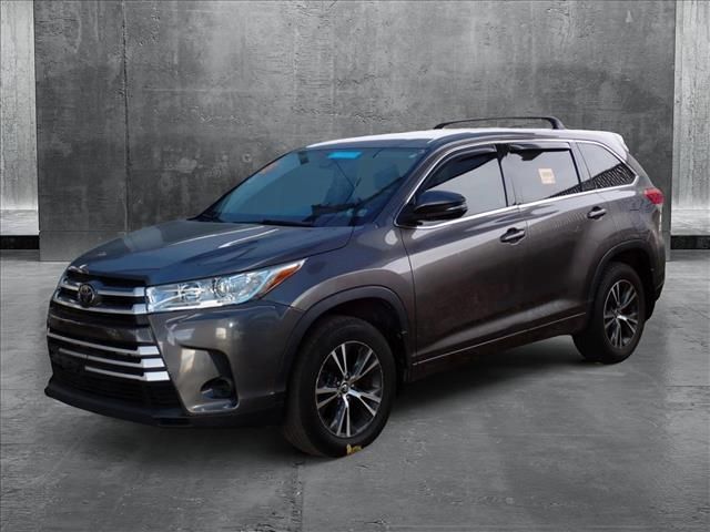 2018 Toyota Highlander LE