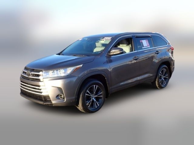 2018 Toyota Highlander LE