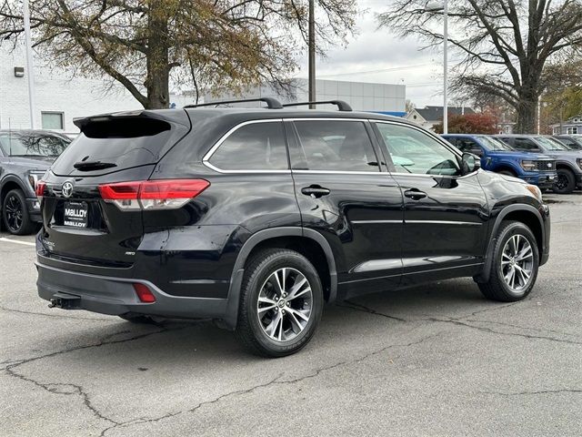 2018 Toyota Highlander LE