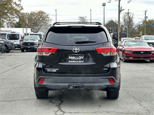 2018 Toyota Highlander LE