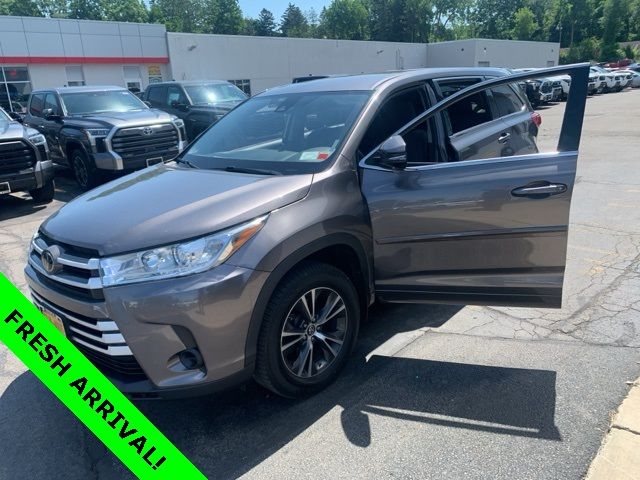 2018 Toyota Highlander LE