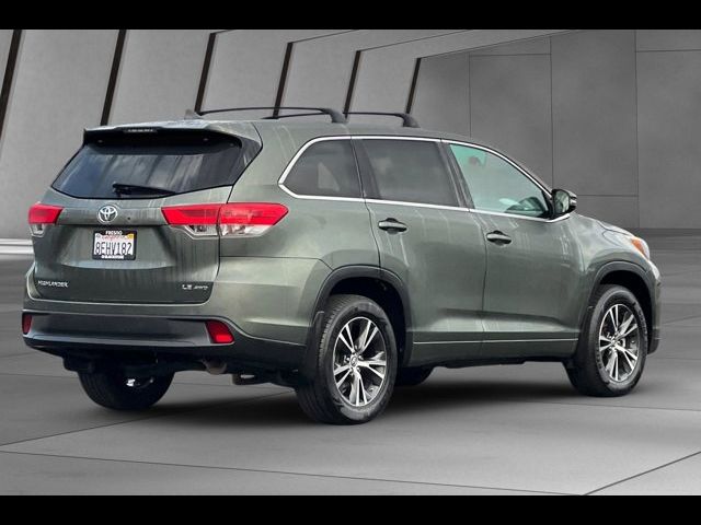 2018 Toyota Highlander LE