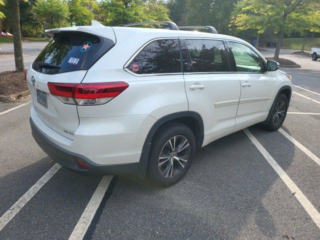 2018 Toyota Highlander LE