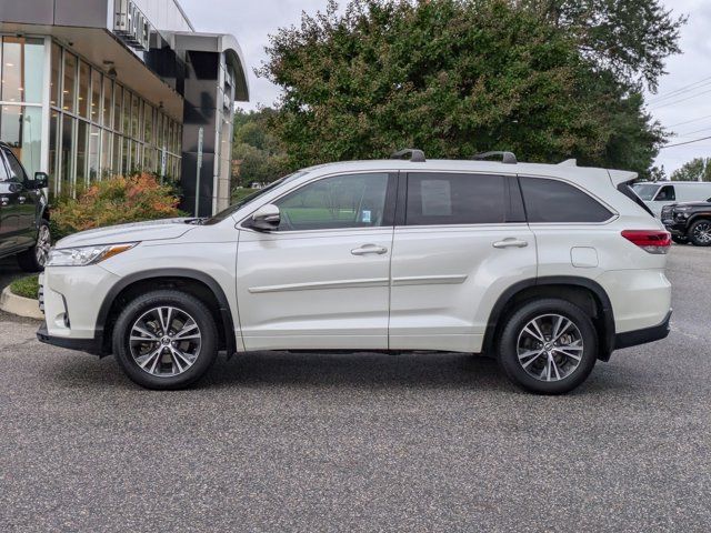 2018 Toyota Highlander LE