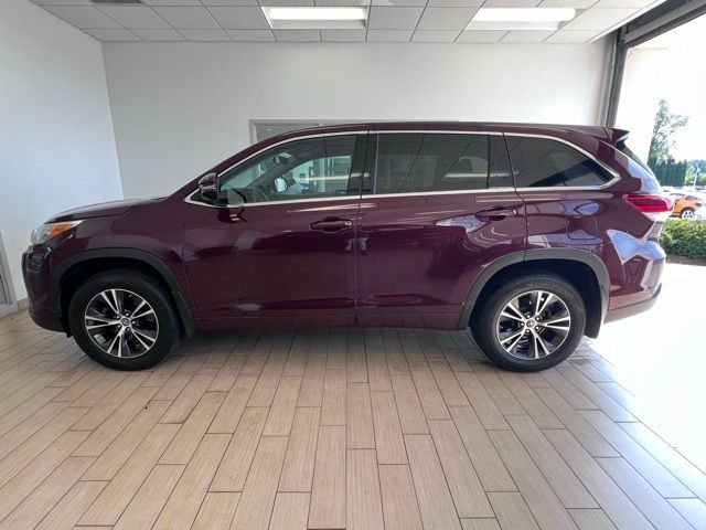 2018 Toyota Highlander LE