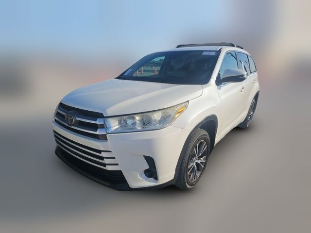 2018 Toyota Highlander LE