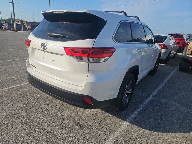 2018 Toyota Highlander LE