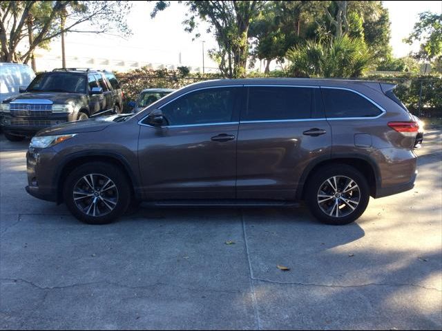 2018 Toyota Highlander LE