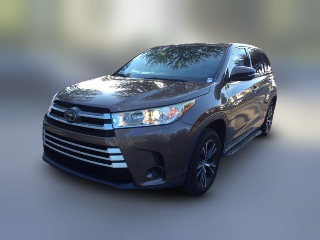 2018 Toyota Highlander LE