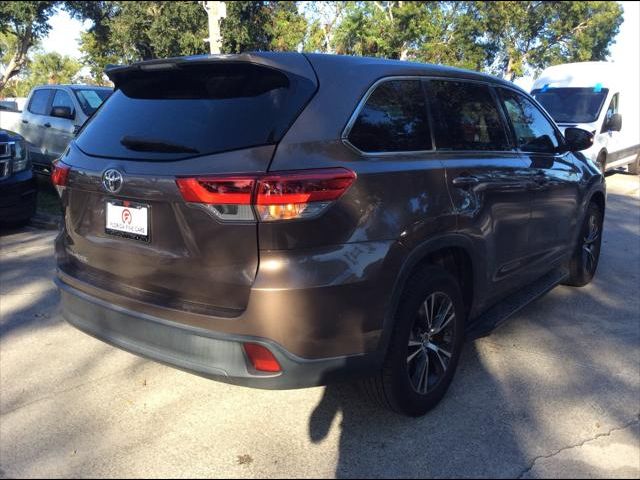 2018 Toyota Highlander LE