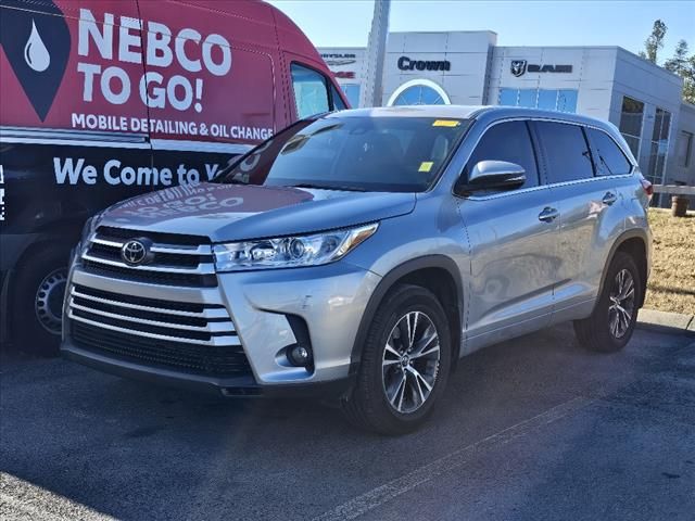 2018 Toyota Highlander LE