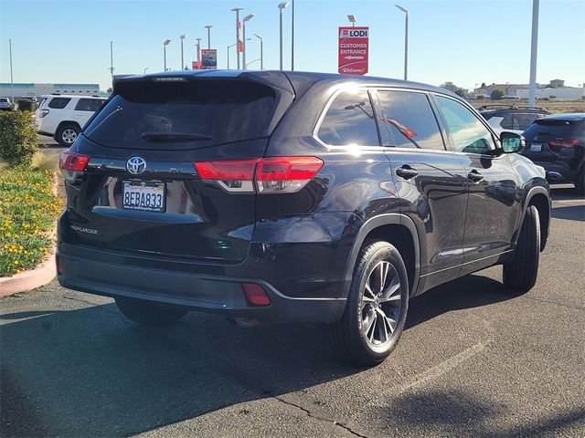 2018 Toyota Highlander LE