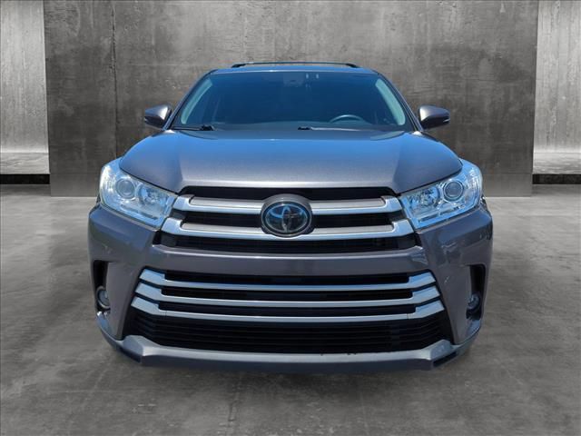 2018 Toyota Highlander LE