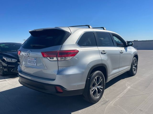 2018 Toyota Highlander LE