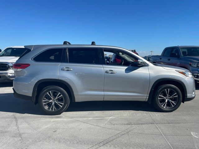 2018 Toyota Highlander LE